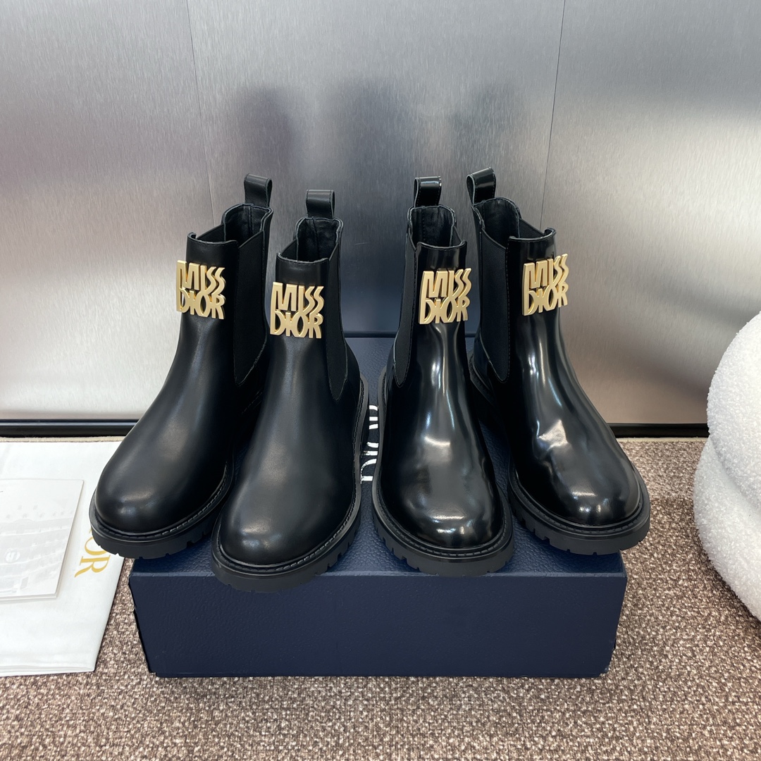 TOP Christian Dior MISS DIOR Metal Logo Boots - Black