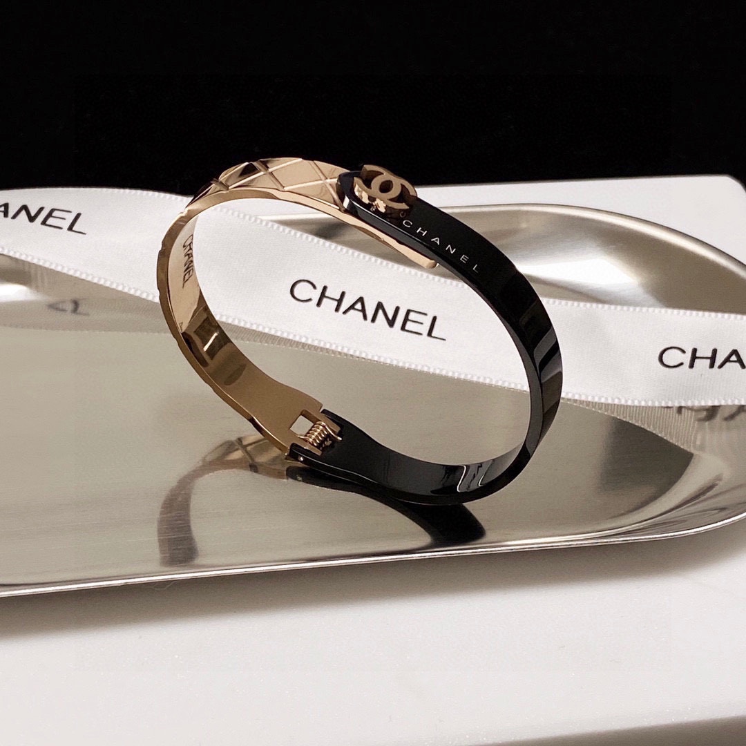 TOP CHANEL Bracelet-Black