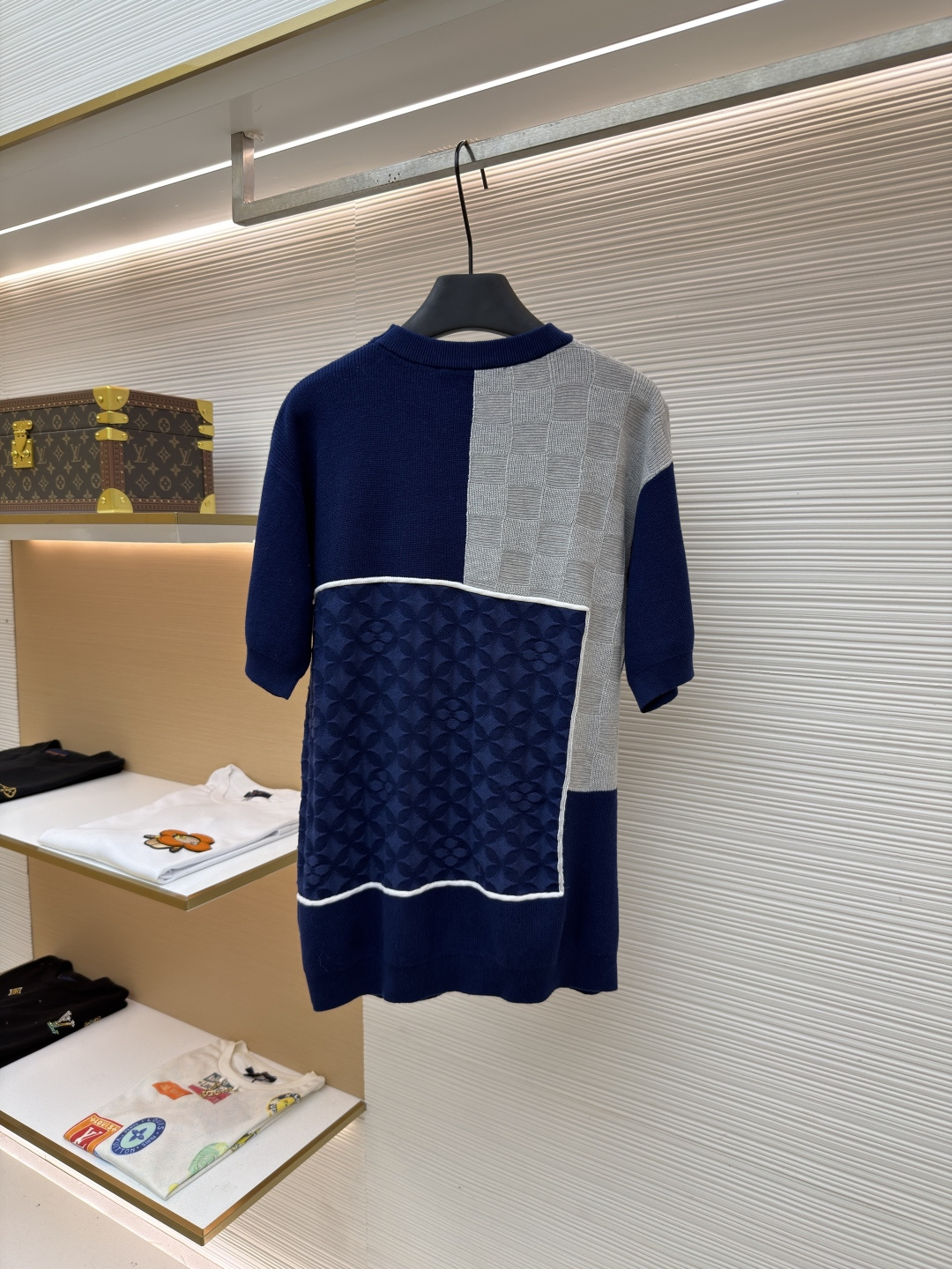LOUIS VUITTON 嵌花字母拼色棋格提花针织短袖