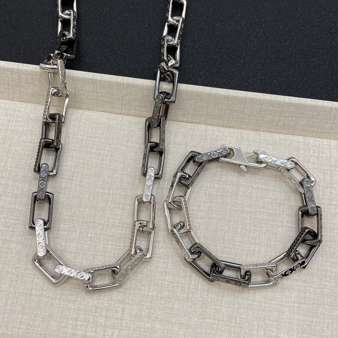 TOP Louis Vuitton LV Necklace/Bracelet Set - Silver/Black