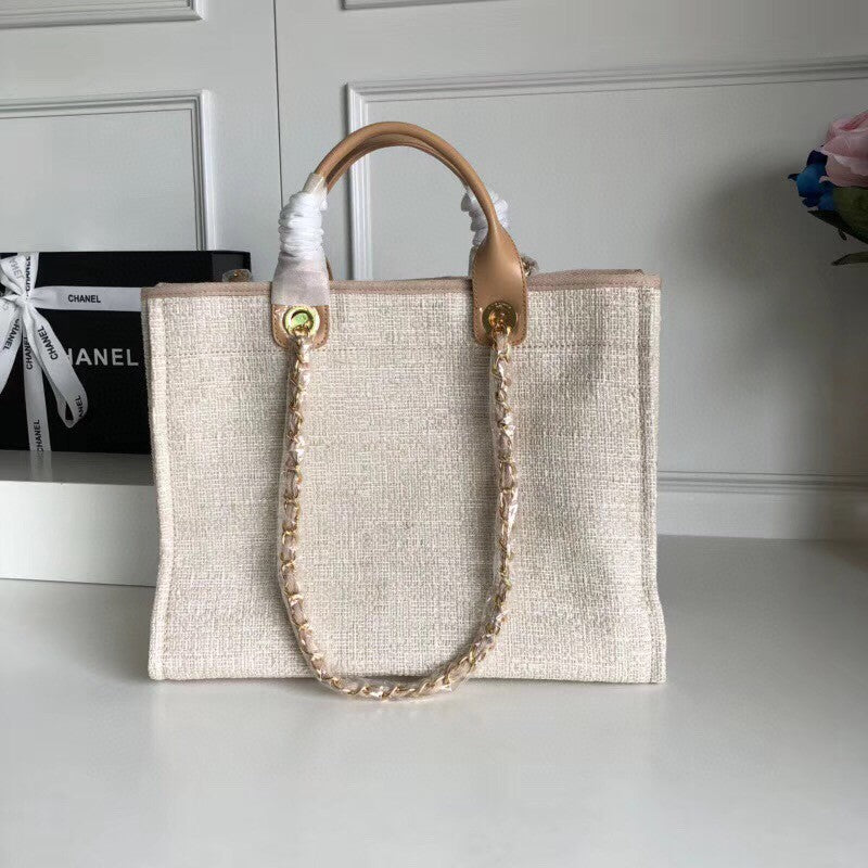 TOP CHANEL Deauville Top Handle Bag - Light Beige