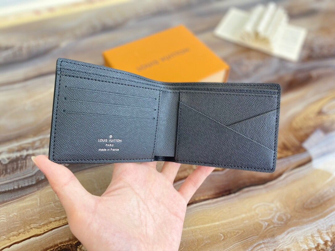 TOP Louis Vuitton LV £V Unisex Folding Wallet Blended Fabric - Multicolored