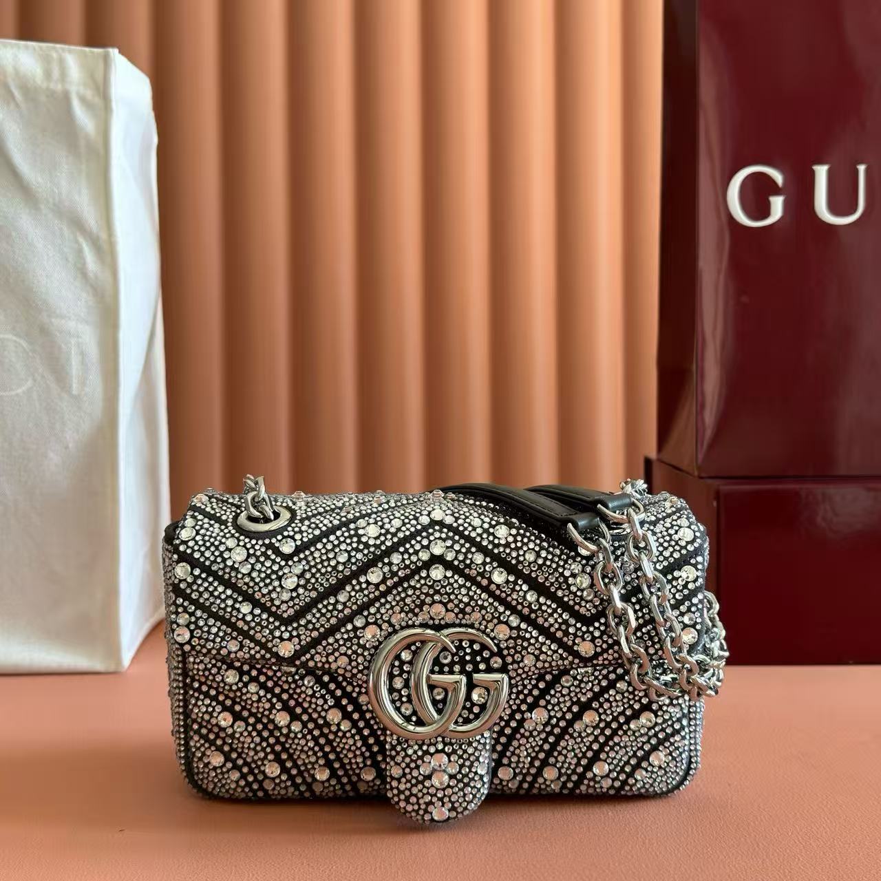 Gucci Marmont Crystal-Embellished Small Shoulder Bag (7A regular version)