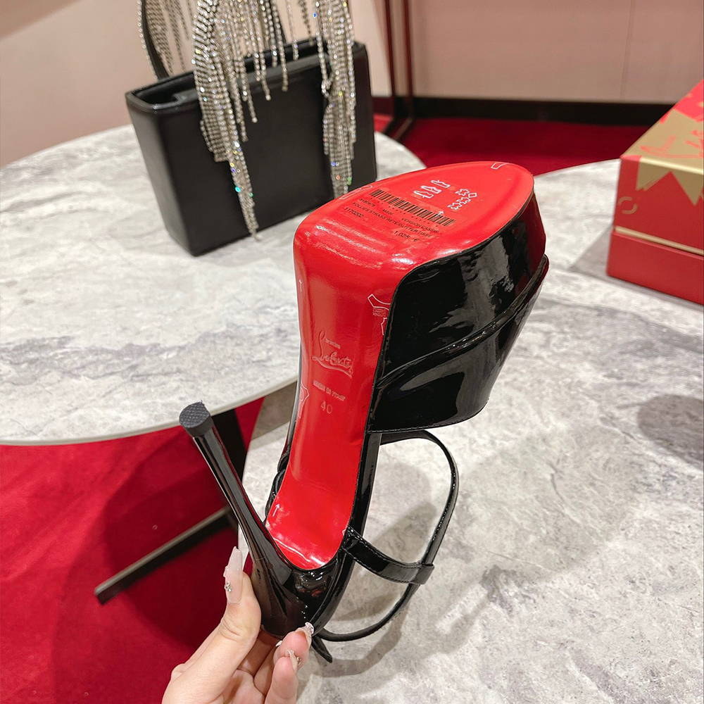 Christian Louboutin  High Heels(Replica)