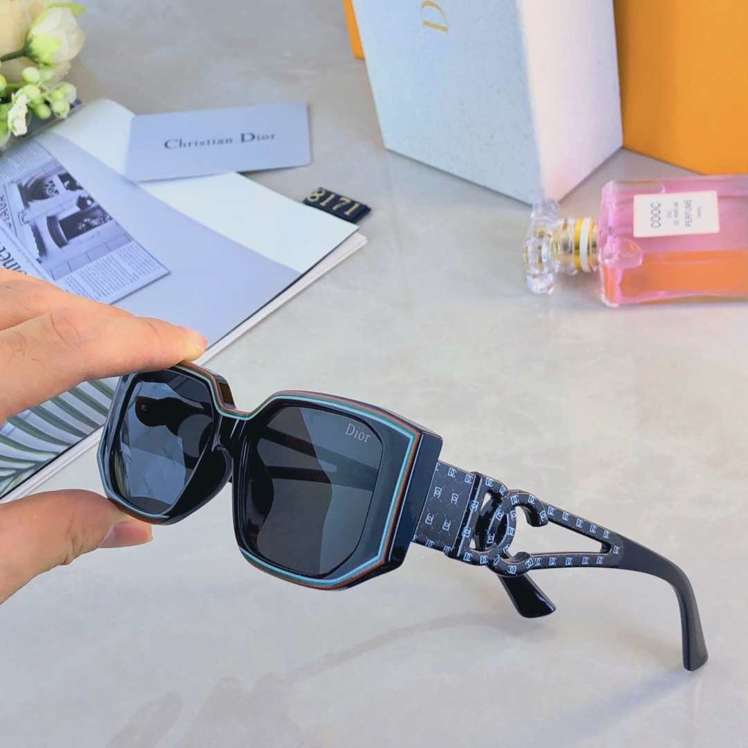 TOP Christian Dior  Sunglasses - 3 Color