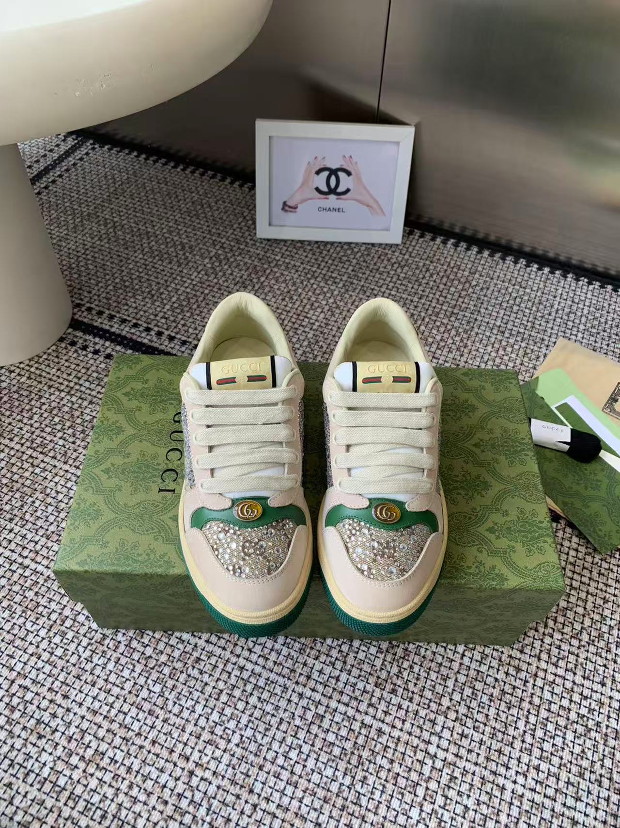 TOP GUCCI GG Casual Shoes - Green and Beige
