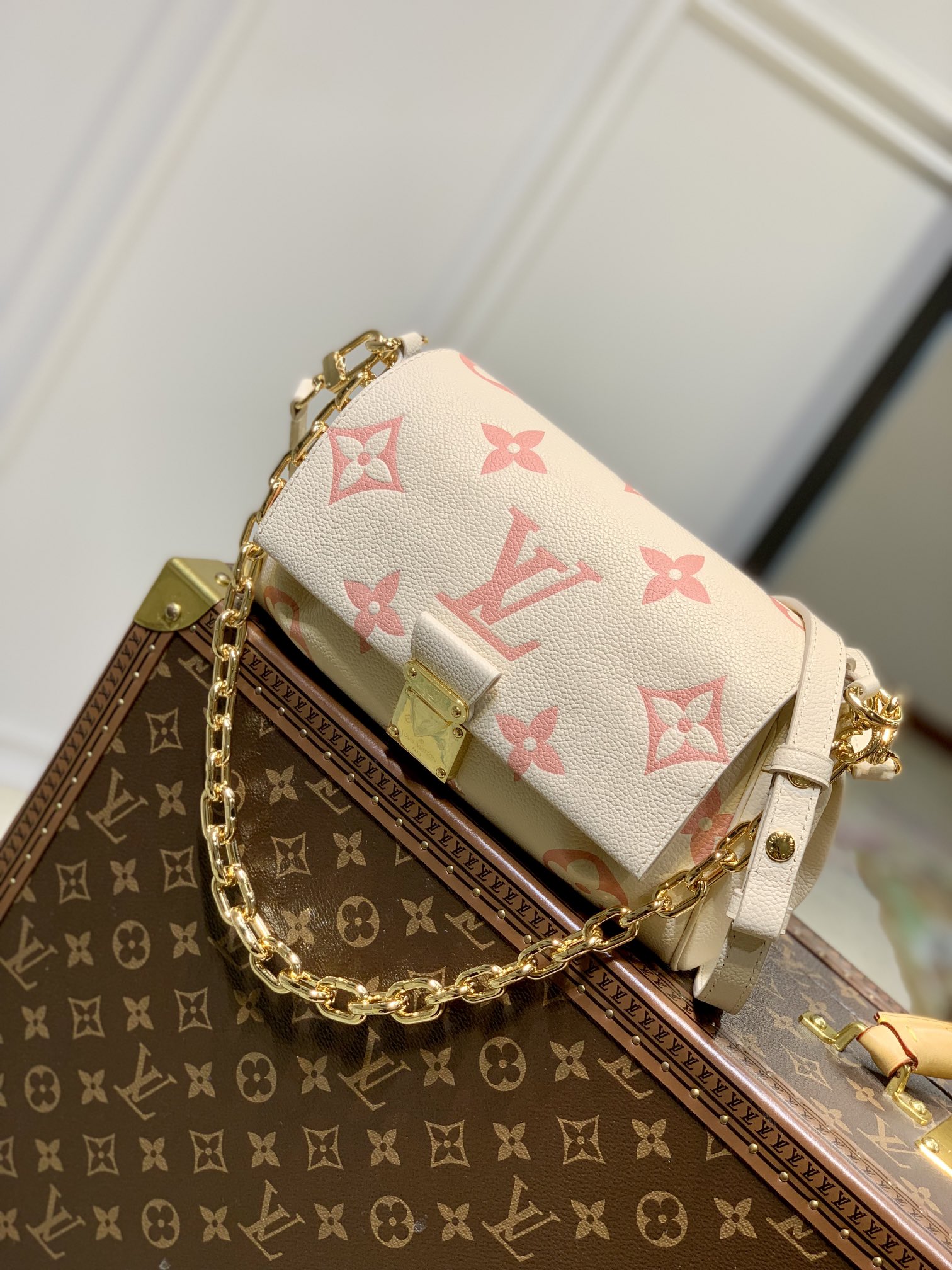 LV Favorite(Replica)