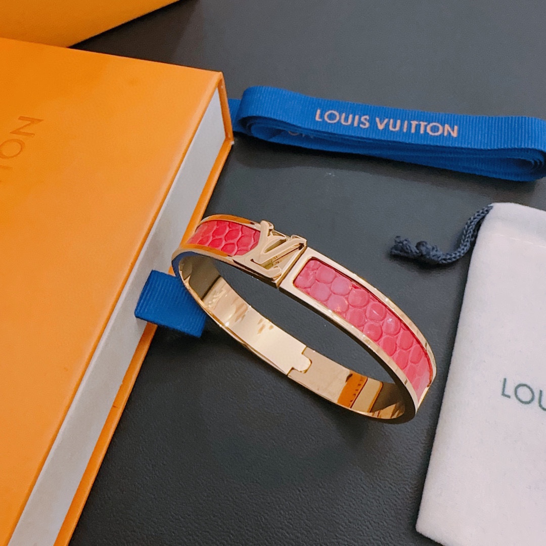 TOP Louis Vuitton LV  Bracelet  - 4 Colors