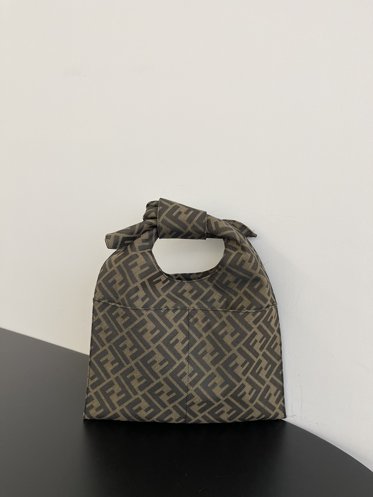 TOP FENDI Retro Fabric Bento Bag
