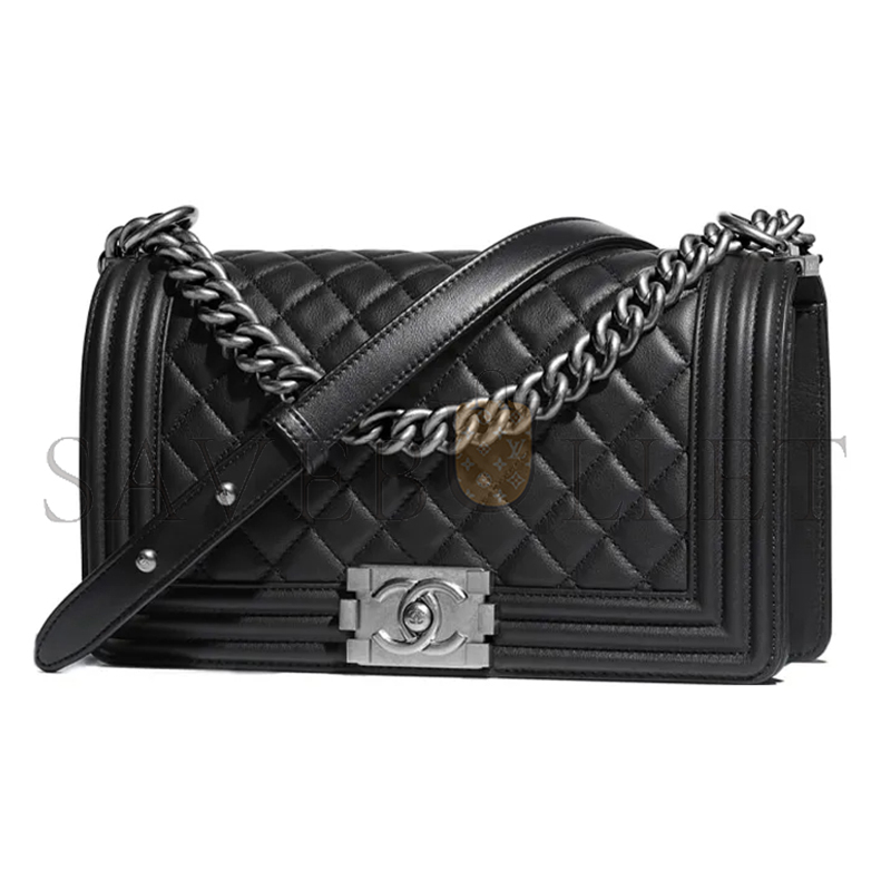 CHANEL CAVIAR MEDIUM CALFSKIN QUILTED BOY FLAP BLACK A67086 (25*15*9cm)