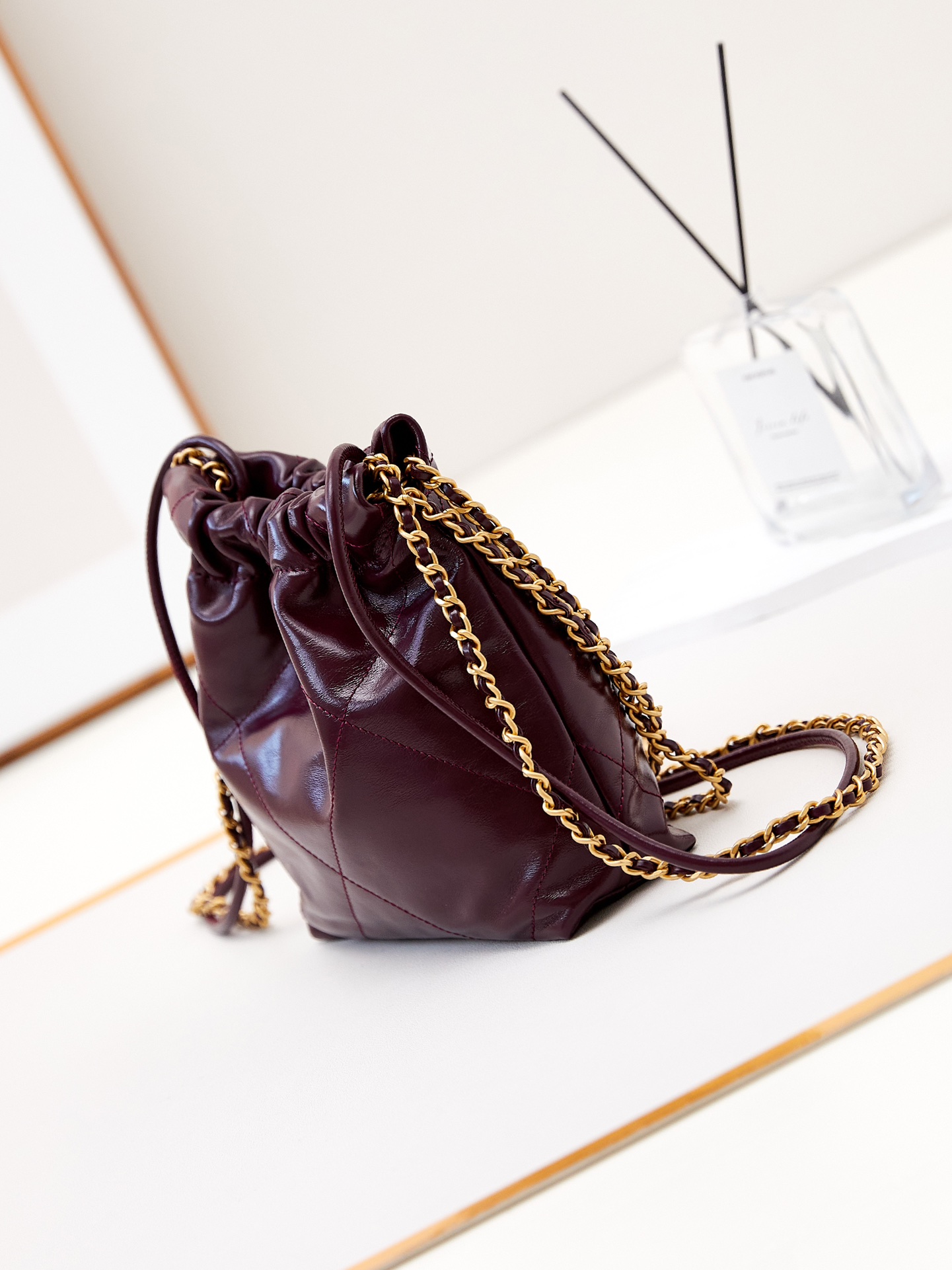 TOP CHANEL 22 Bag Mini 19x20x6cm - Dark Red