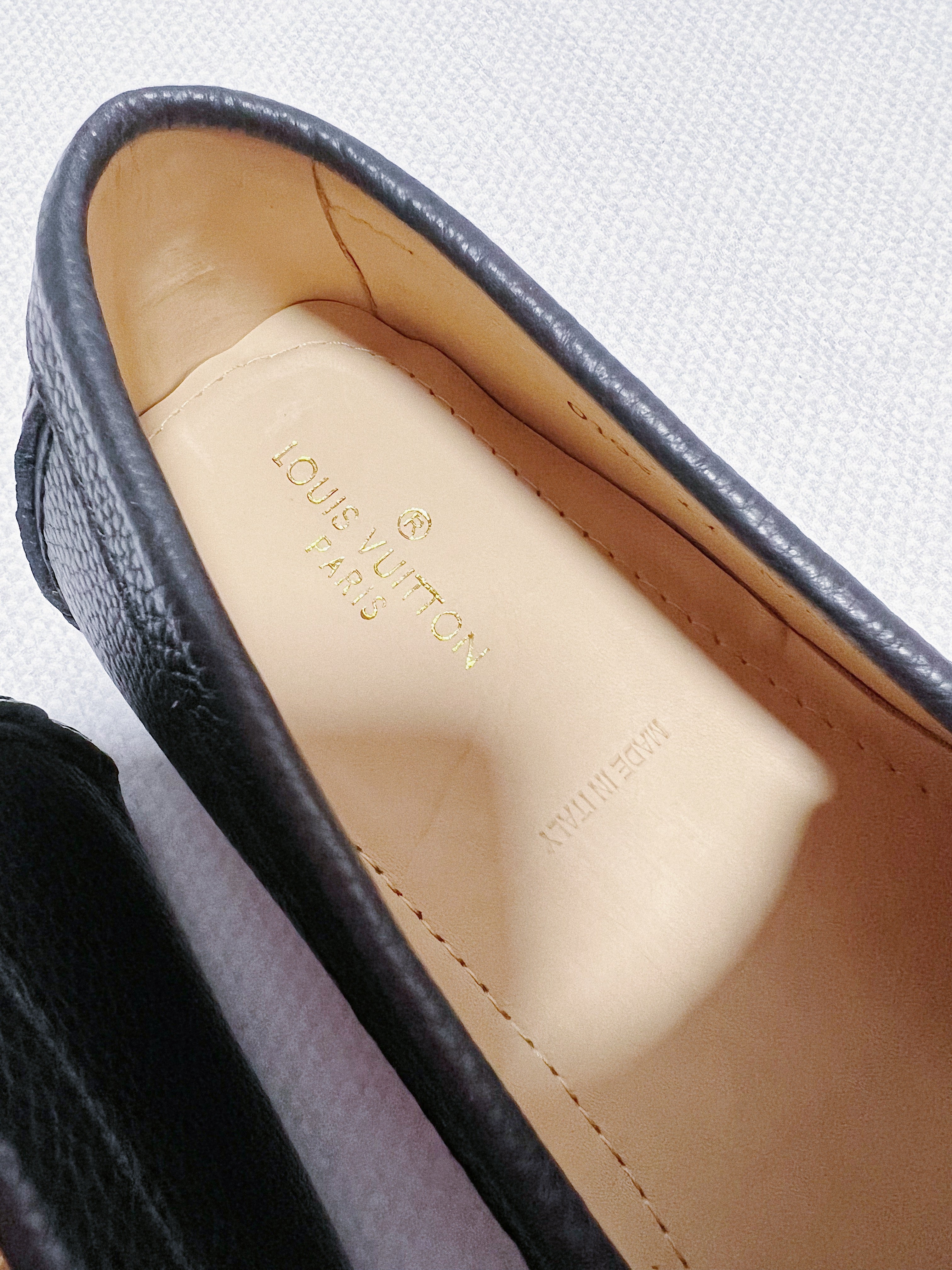 TOP Louis Vuitton LV L*V Montaigne Loafers w Gold Hardware - Black