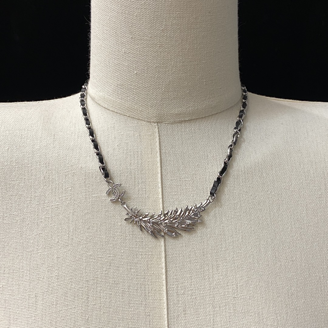 TOP CHANEL Necklace - 2 Color