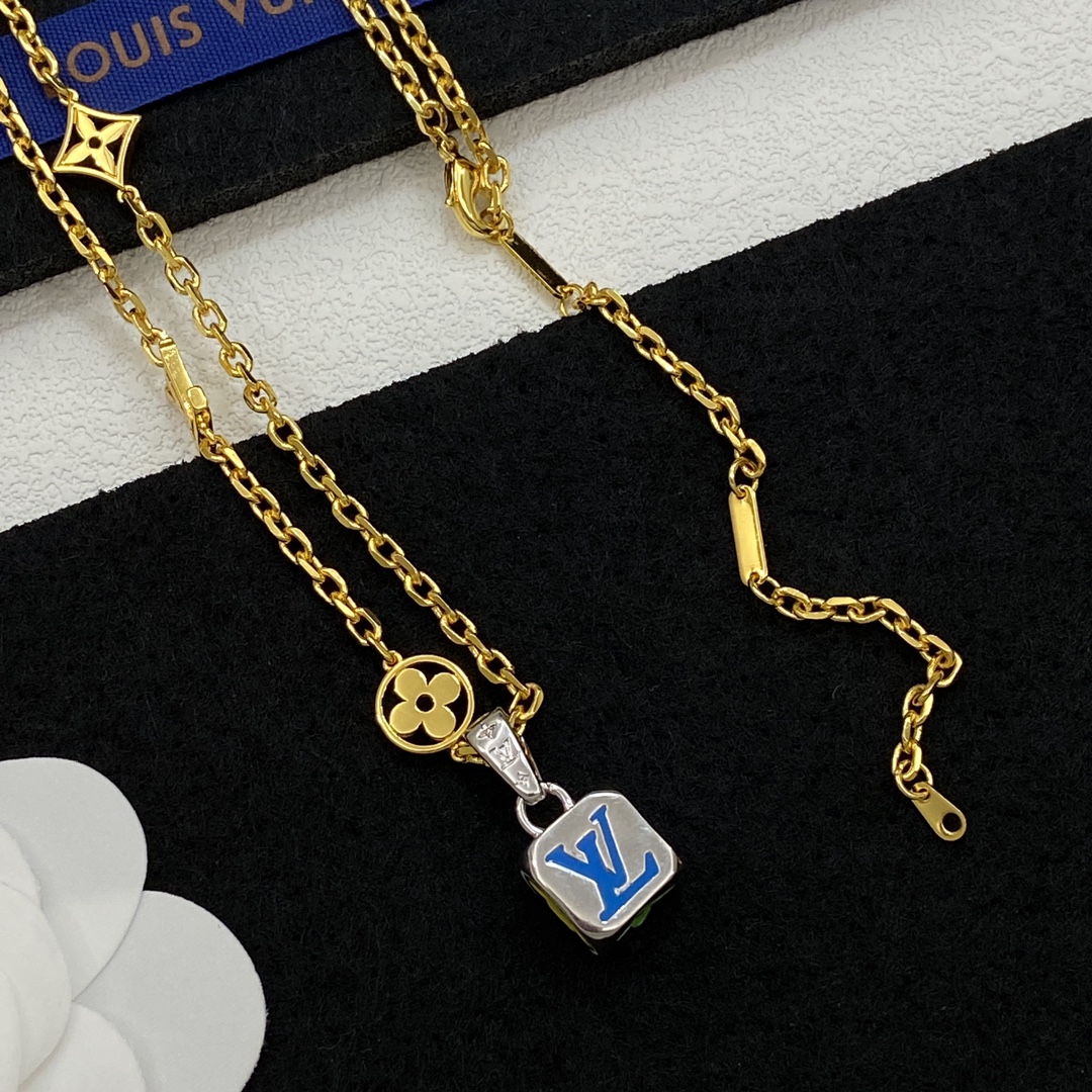 TOP Louis Vuitton LV Necklace - 2 Color