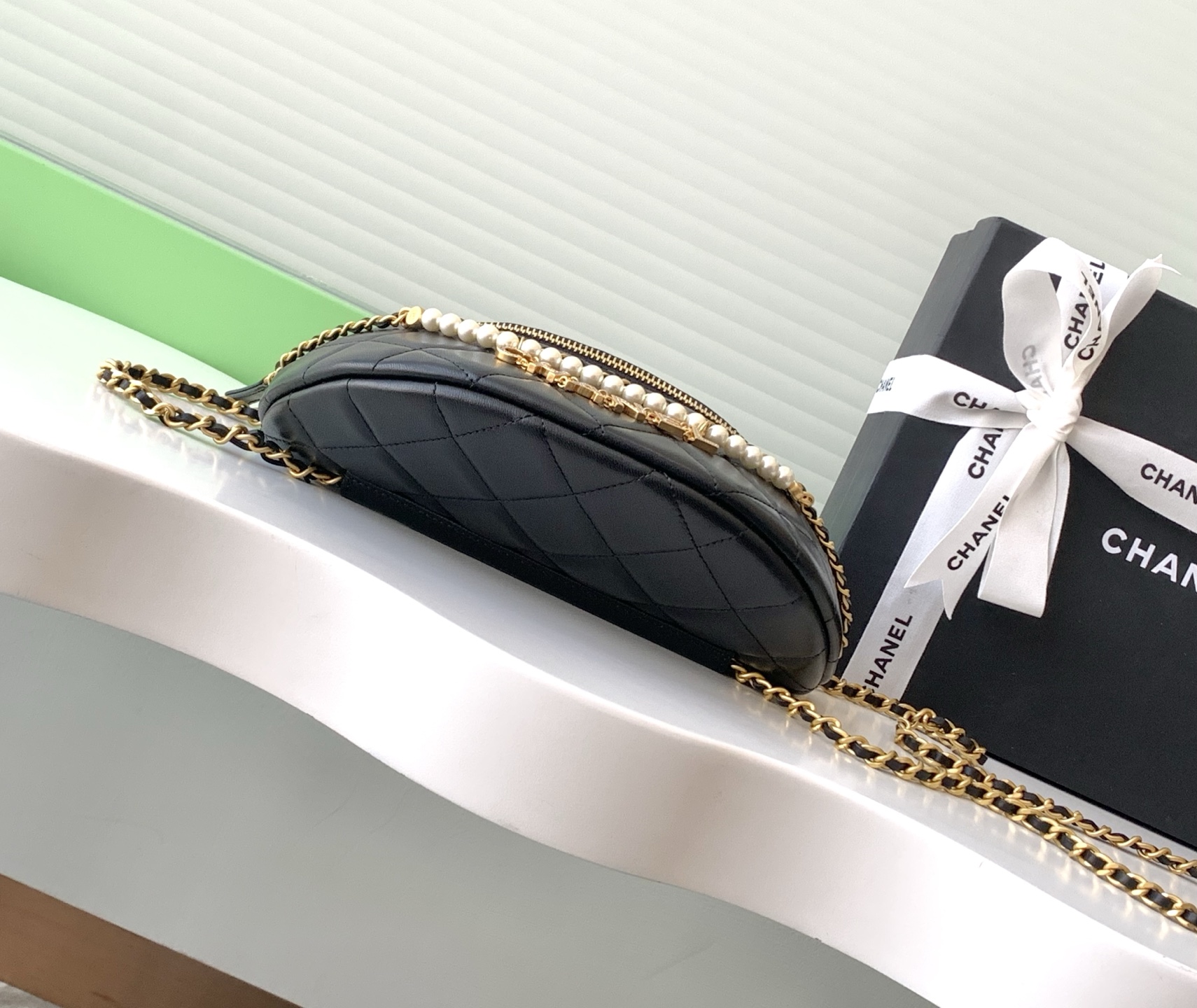 TOP CHANEL Pearl Chain Fanny Pack 24*17*11cm - 2 Colour