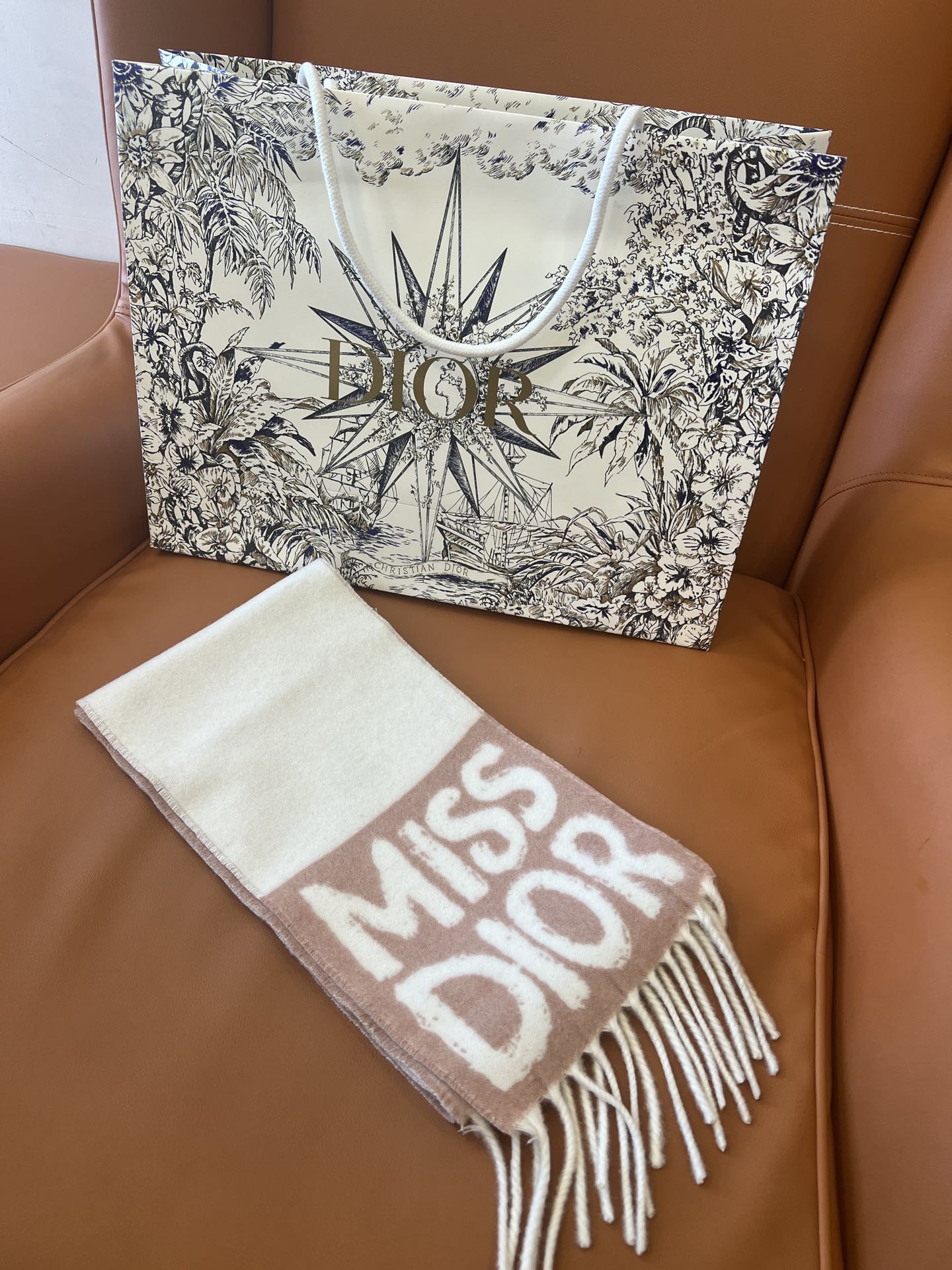 TOP Christian Dior Scarf 17 x 140 cm - 2 Colors