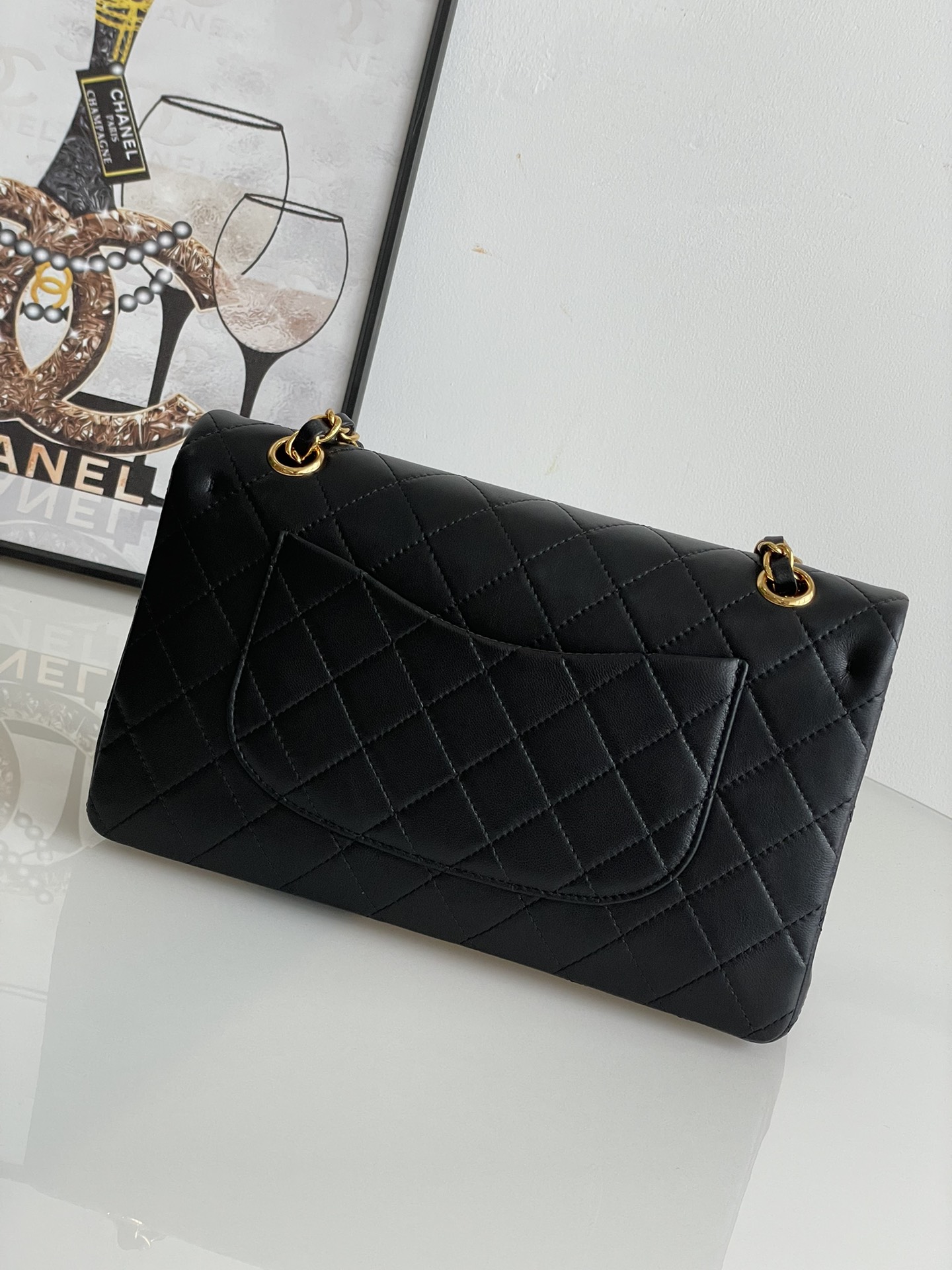 TOP CHANEL Vintage CF Flap Bag Sheepskin  26cm - Black
