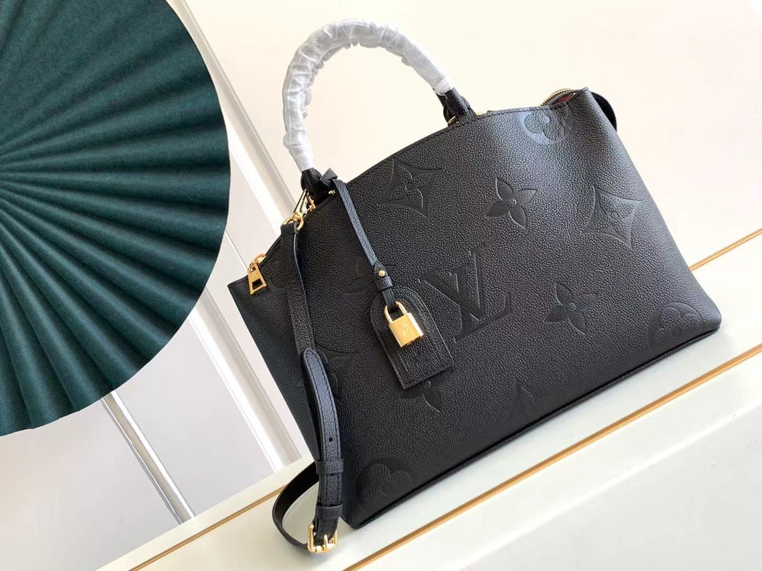 TOP Louis Vuitton LV L*V Grand Palais Monogram Empreinte Bag - Black