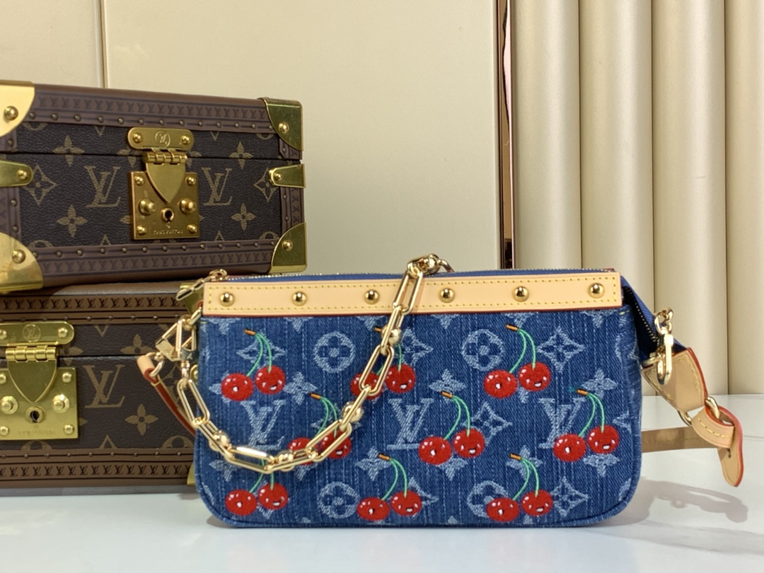 TOP Louis Vuitton LV Multi Pochette Accessoires Handbag 13 x 4 x 22 cm - Blue