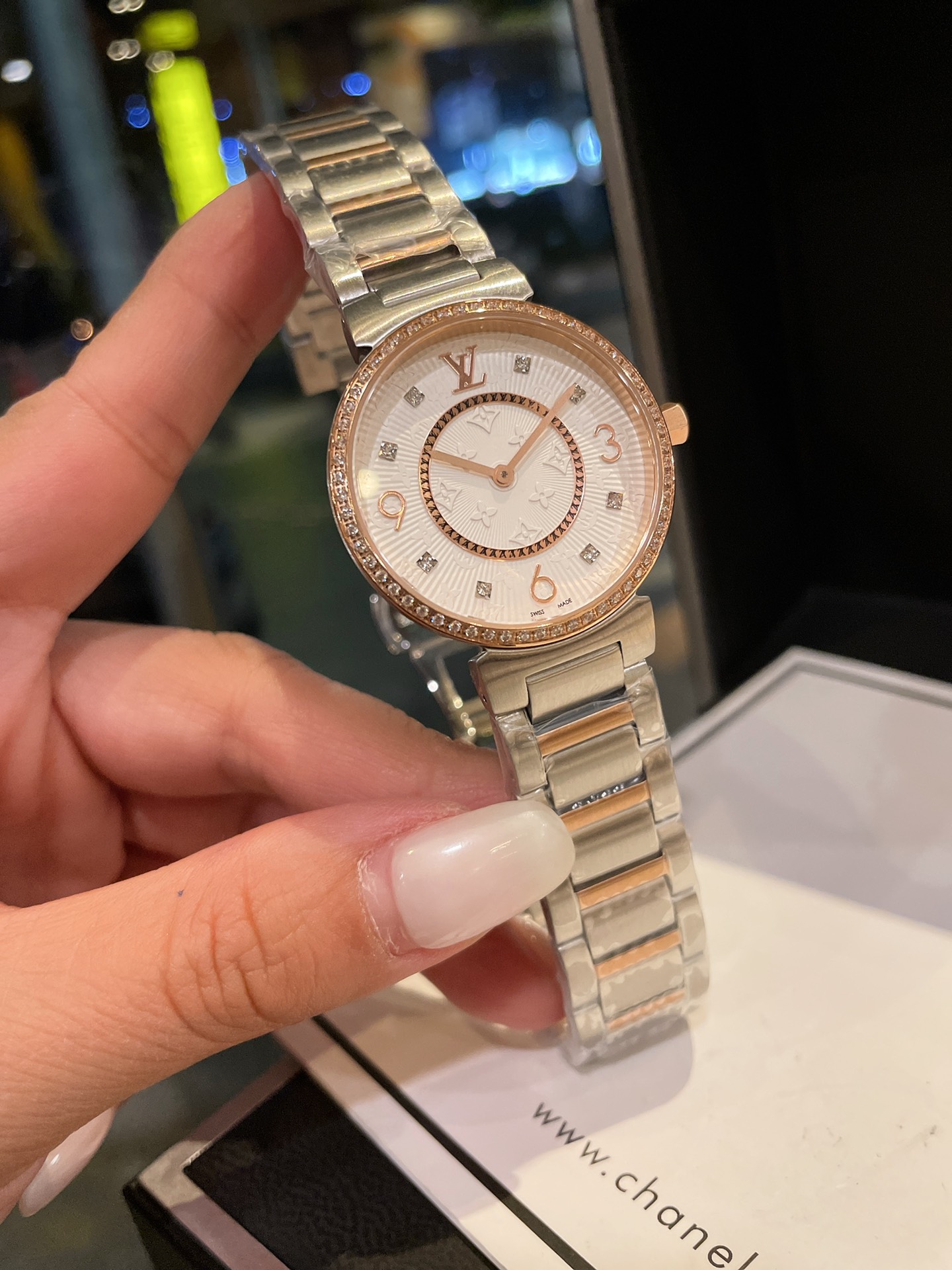 TOP Louis Vuitton LV Swiss Quartz Watch Leather 34mm - 3 Colours