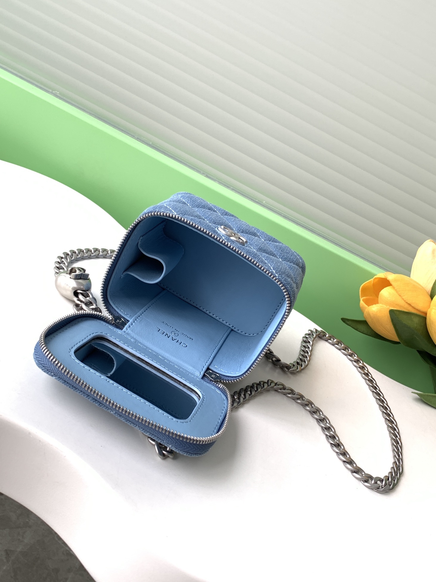 TOP CHANEL Vanity Case Denim with Heart Shape Adjustable Buckle 8.5x11x7cm/9.5x18x8cm - Blue