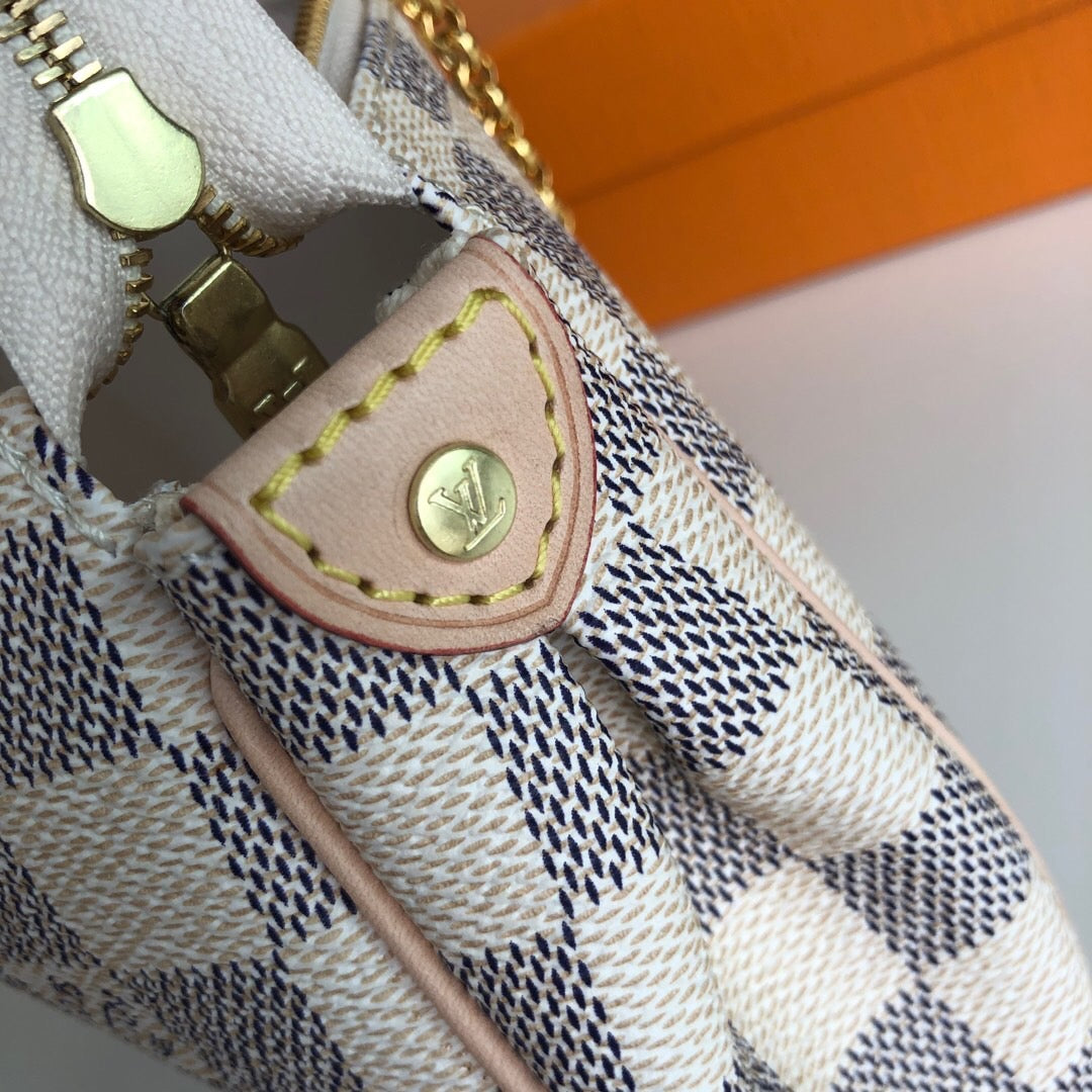 TOP Louis Vuitton LV L*V Eva Clutch Bag - Damier Azur
