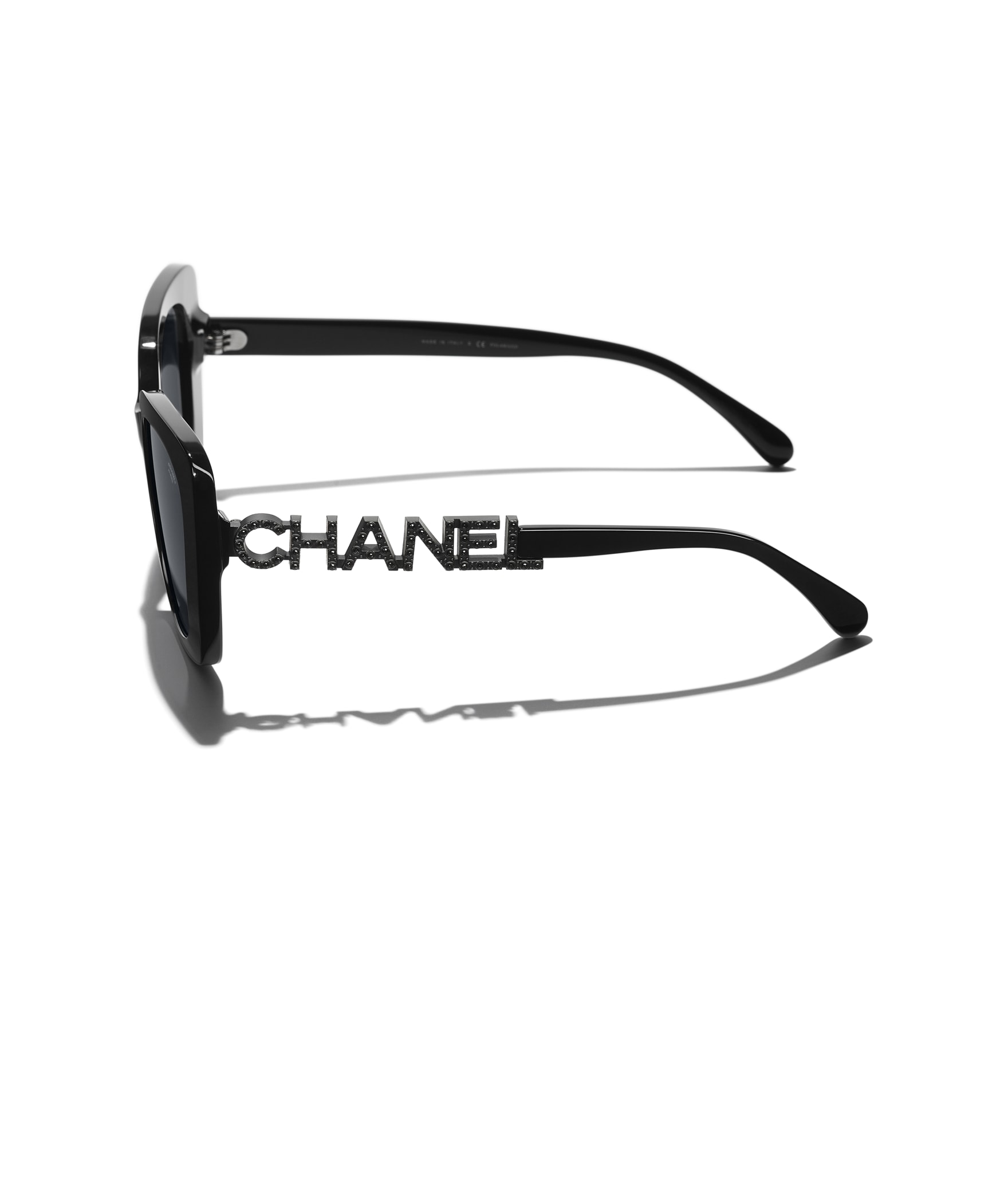 CHANEL Square Sunglasses A71353X08902S