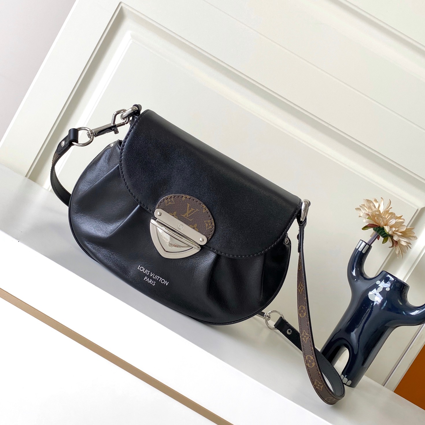 TOP Louis Vuitton LV SUNSET VIBE Bag 27x18x3cm - Black