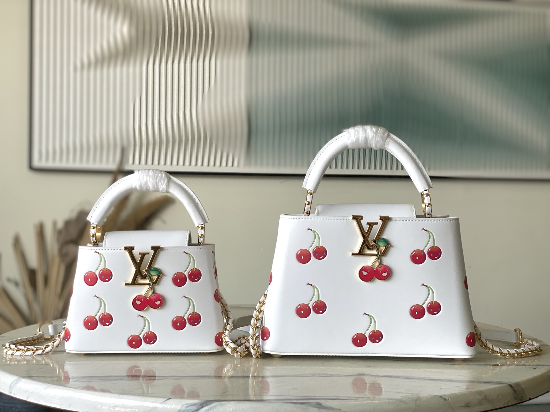 TOP Louis Vuitton LV Capucines Bag with kiraz printed 2 Sizes- 2 Colors