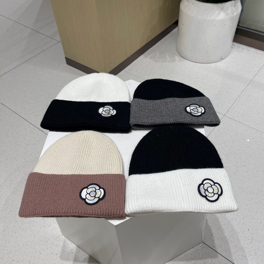 TOP CHANEL Camellia Colorblock Knitted Hat - 4 Colour