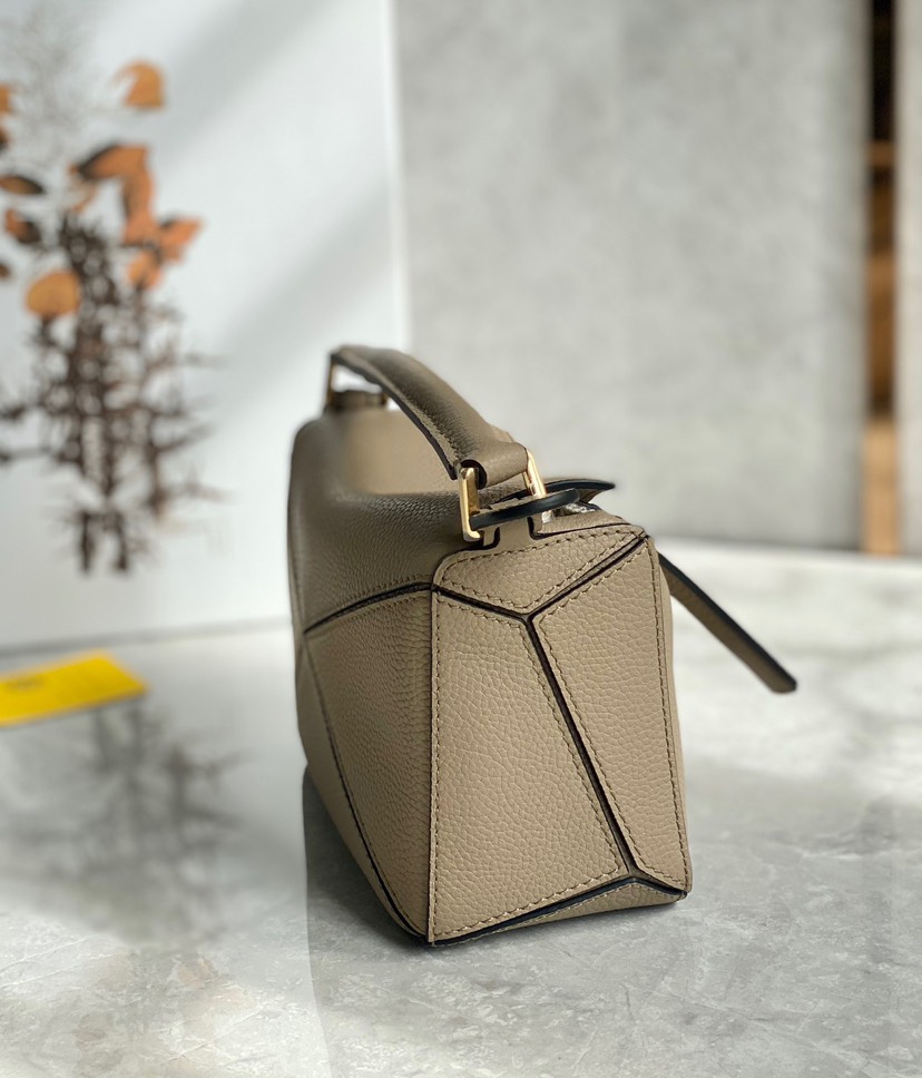 Loewe Mini Puzzle Light-brown(Replica)