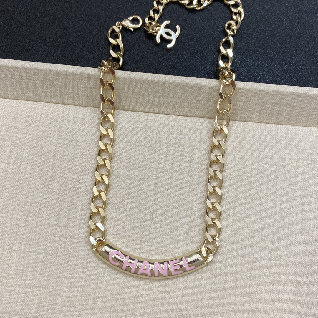 TOP CHANEL CC Necklace - Gold