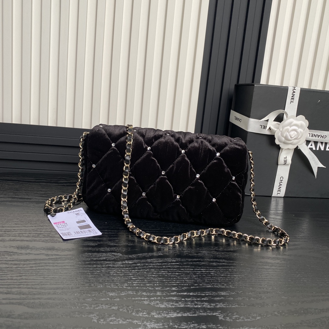 TOP CHANEL Crossbody Bag Velvet 13×23×5cm - Black