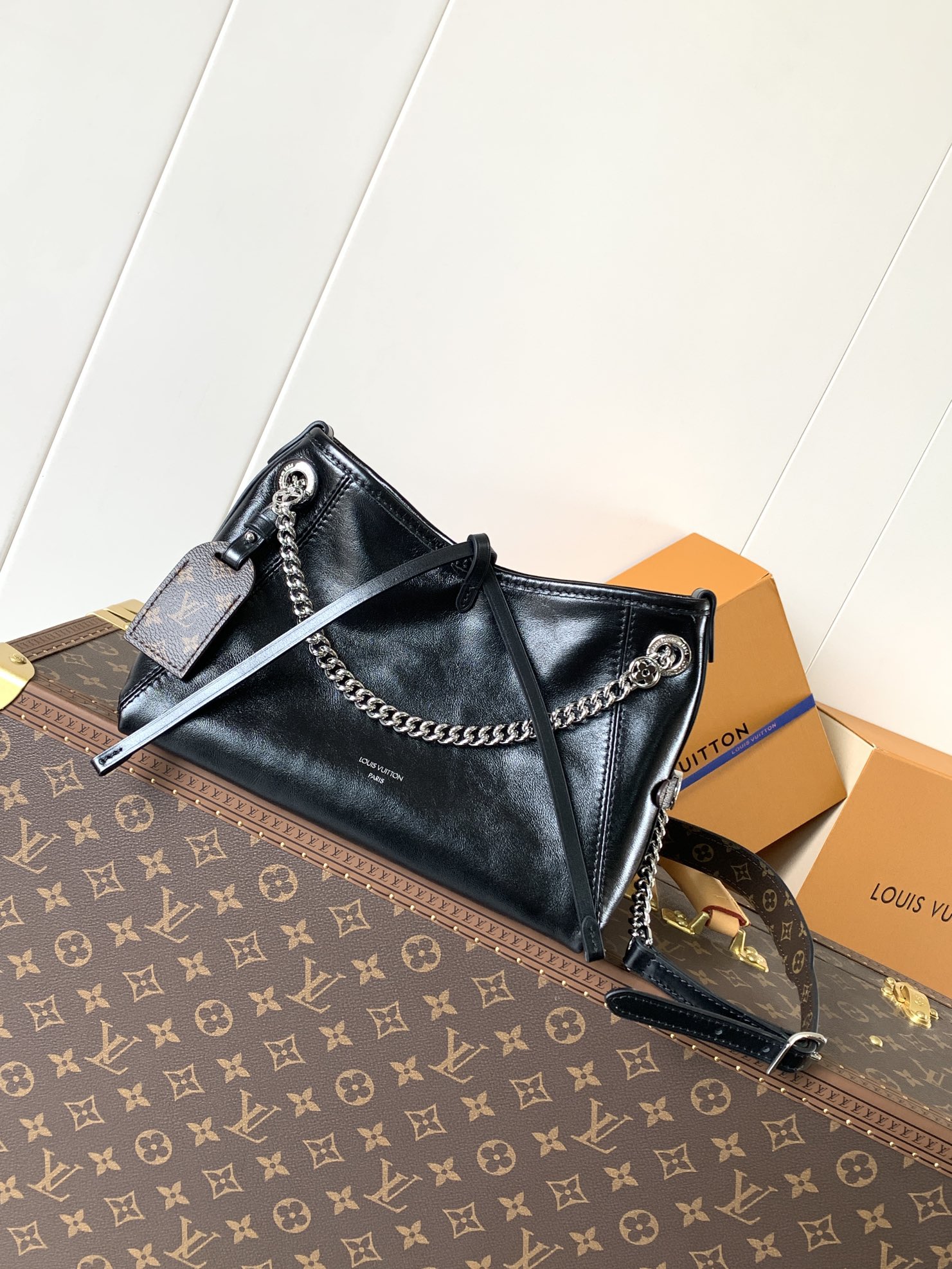 TOP Louis Vuitton LV Carryall Bag Lambskin BB 26x17x10cm - Black&SHW