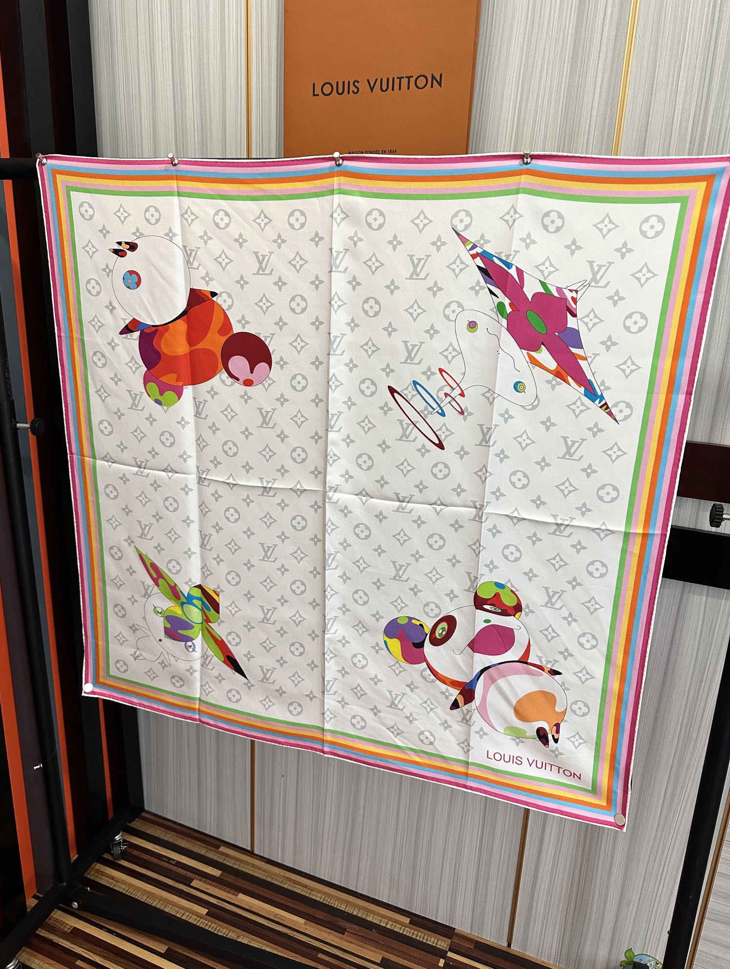 TOP Louis Vuitton LV Silk Square Scarf 90 x 90 cm - 2 Colors