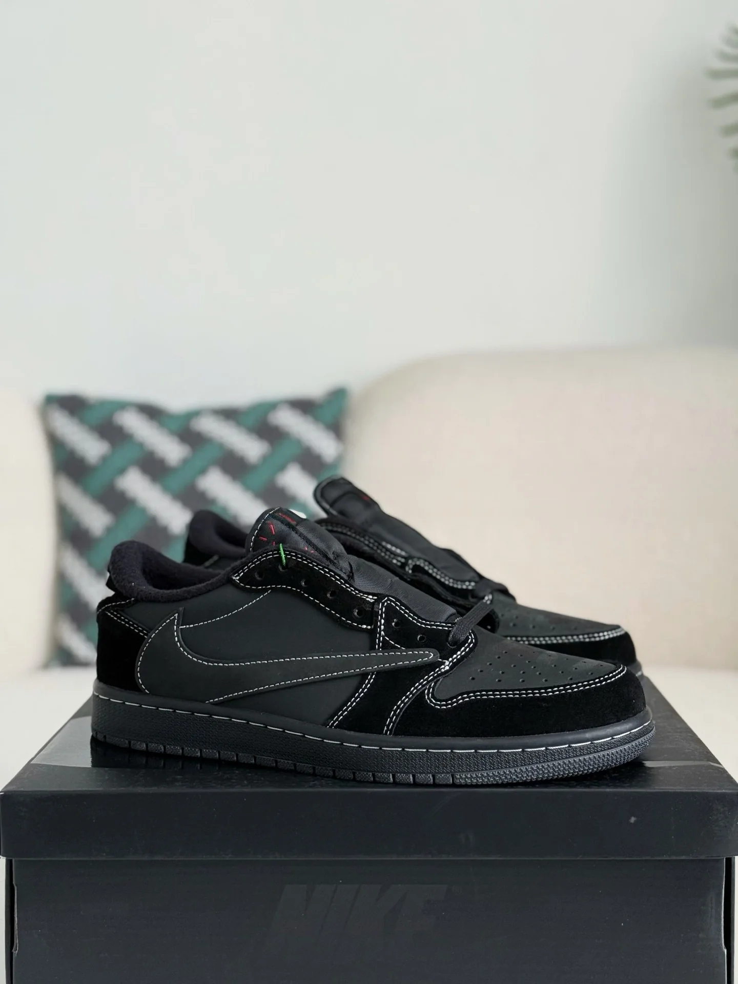 AAAShose Men Women Travis Scott x Air Jordan 1 Low OG Black Phantom Casual Shoes