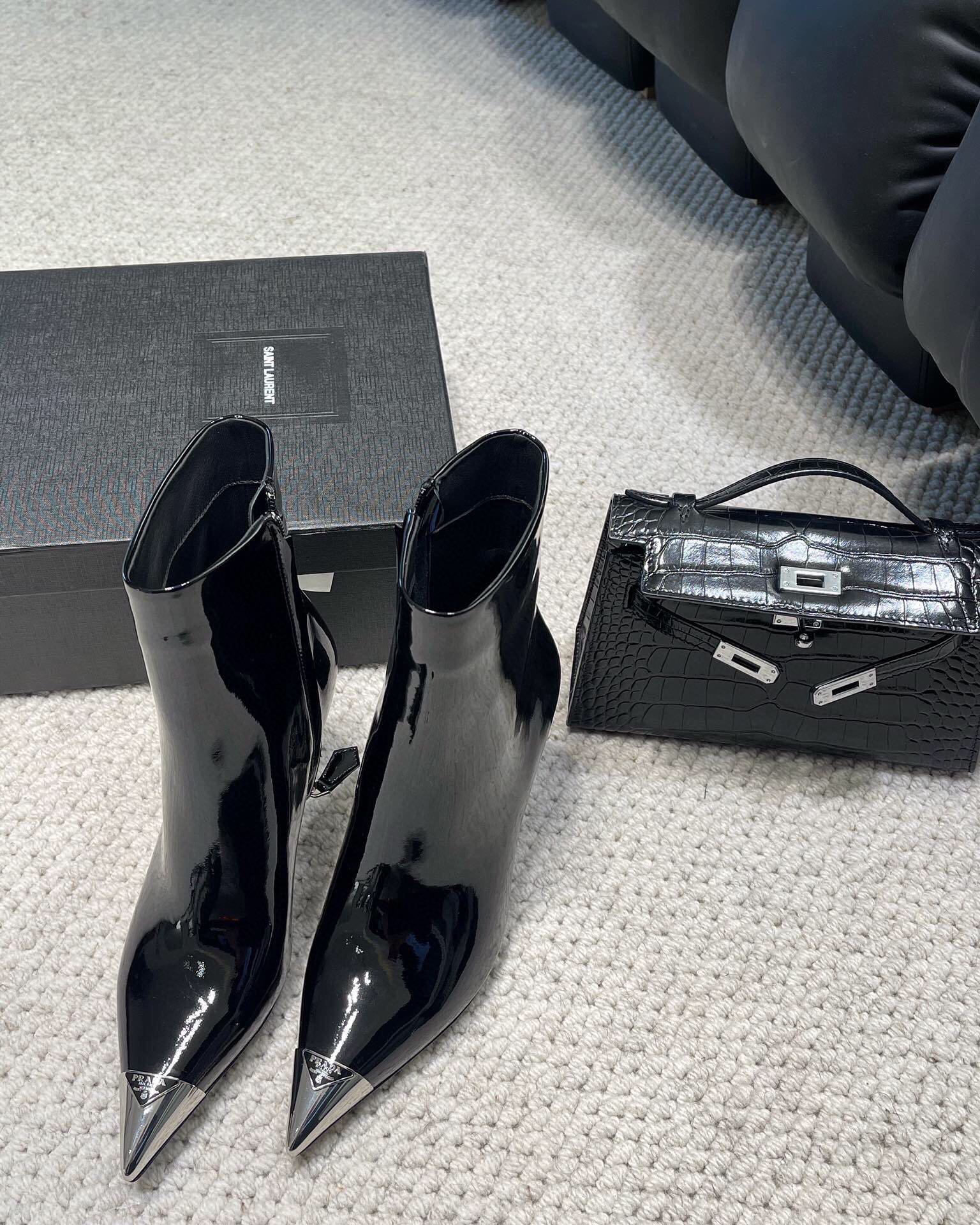 TOP PRADA Imported Leather Sole Short Boots - 7.5cm - 2 Color