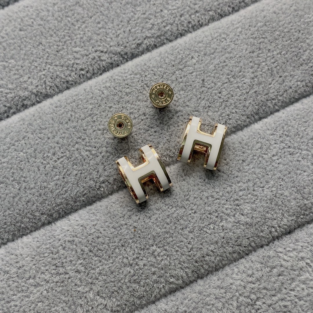 TOP HERMES H Earrings