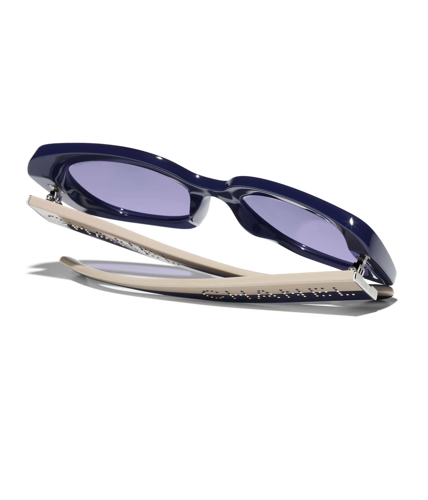 CHANEL Square Sunglasses A71779X08101S