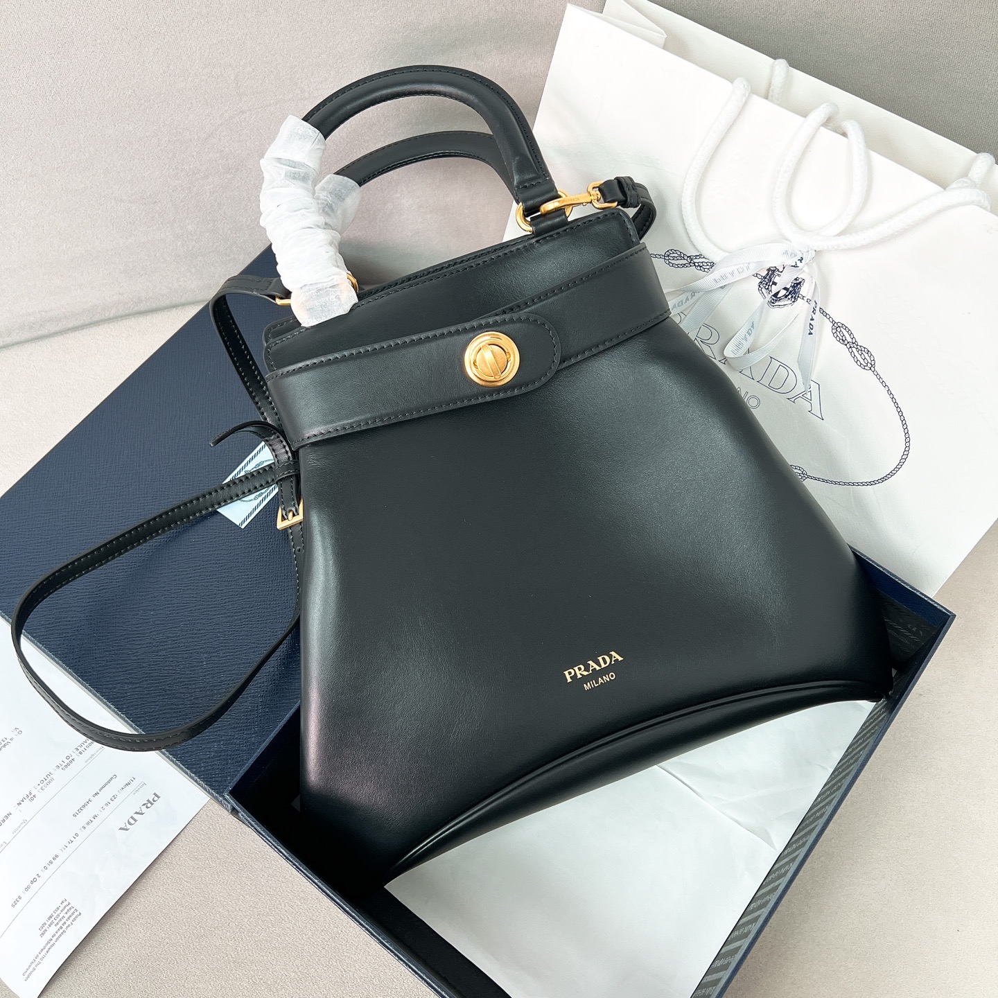 TOP PRADA Carey Leather Handbag 30*31*6.5cm - Black