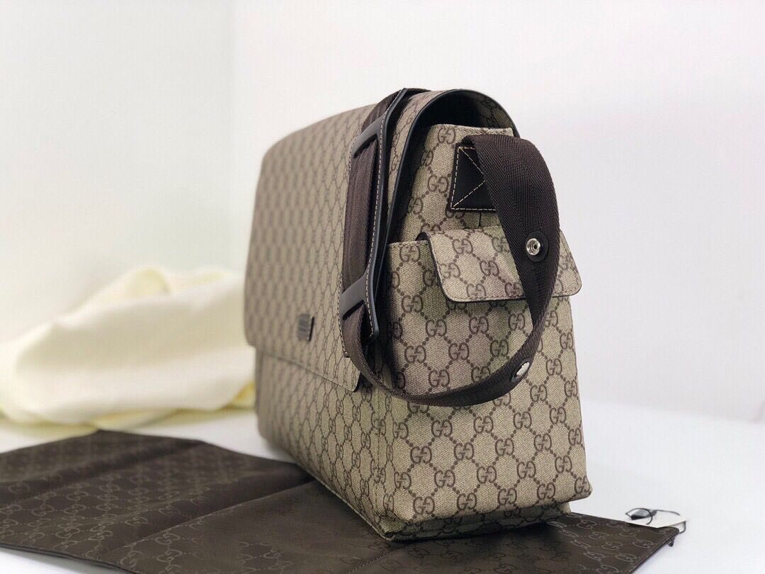TOP GUCCI Supreme Diaper Bag