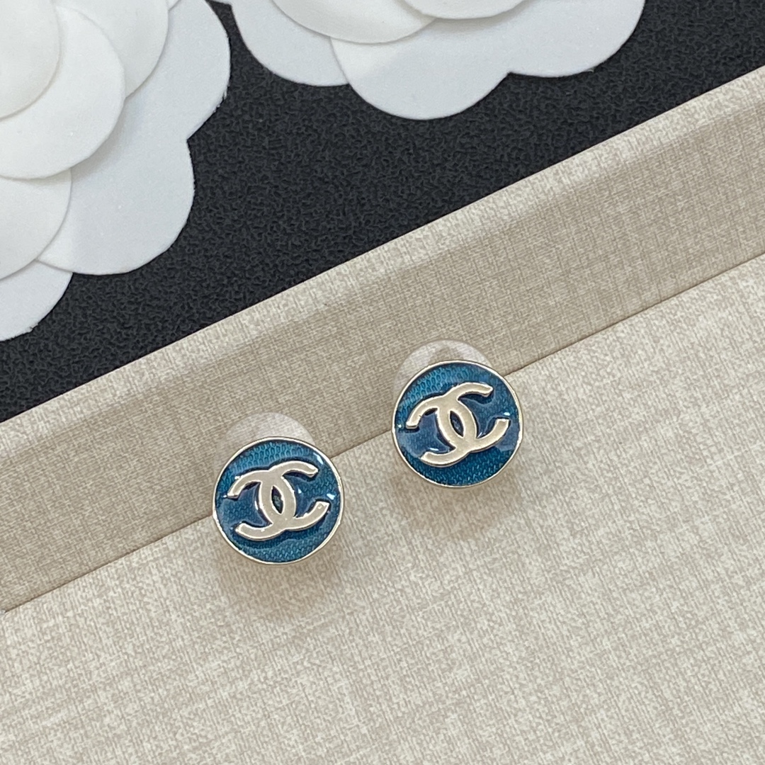 TOP CHANEL Earrings - 2 Color