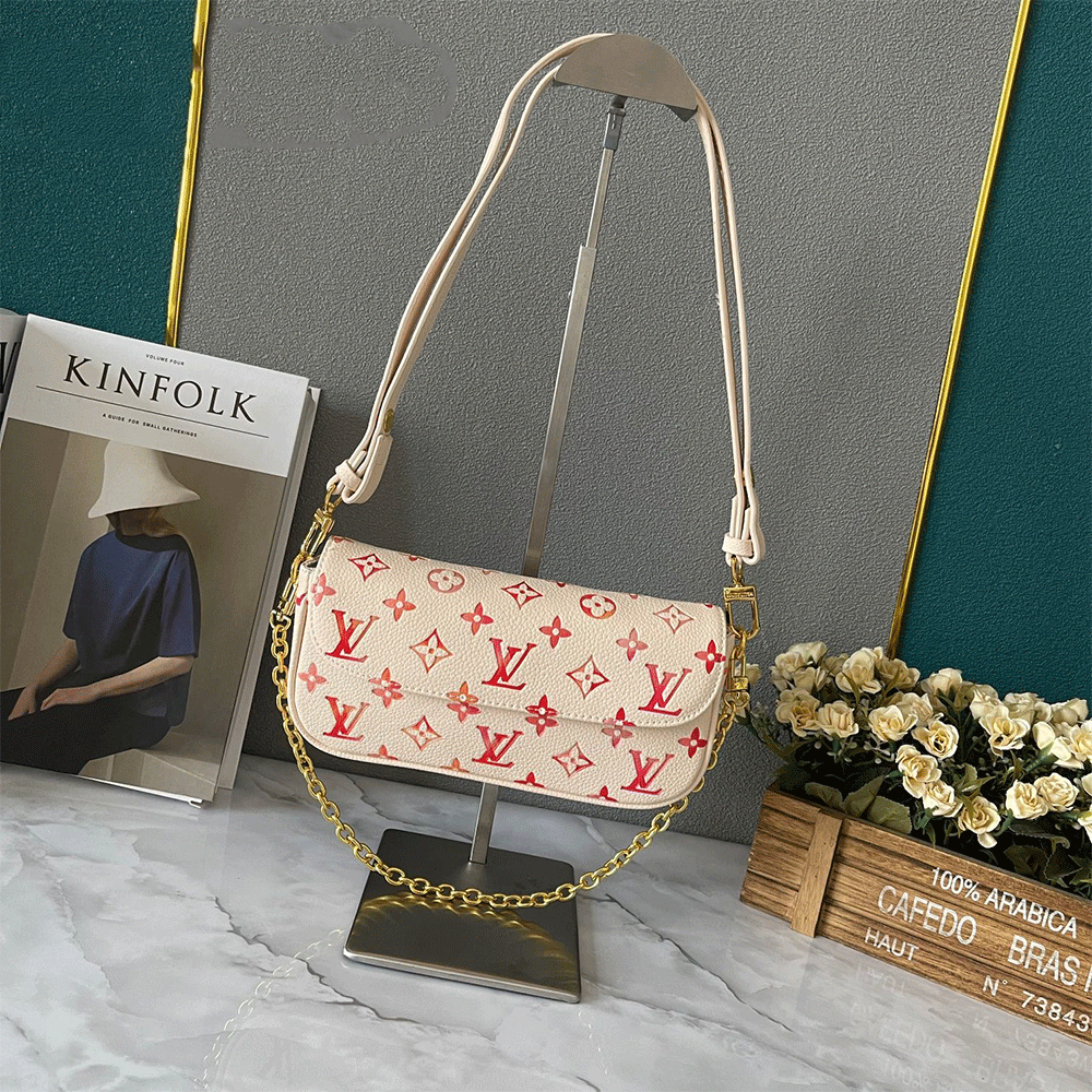 Louis Vuitton LV Wallet on Chain Ivy  Bags  （Replica）