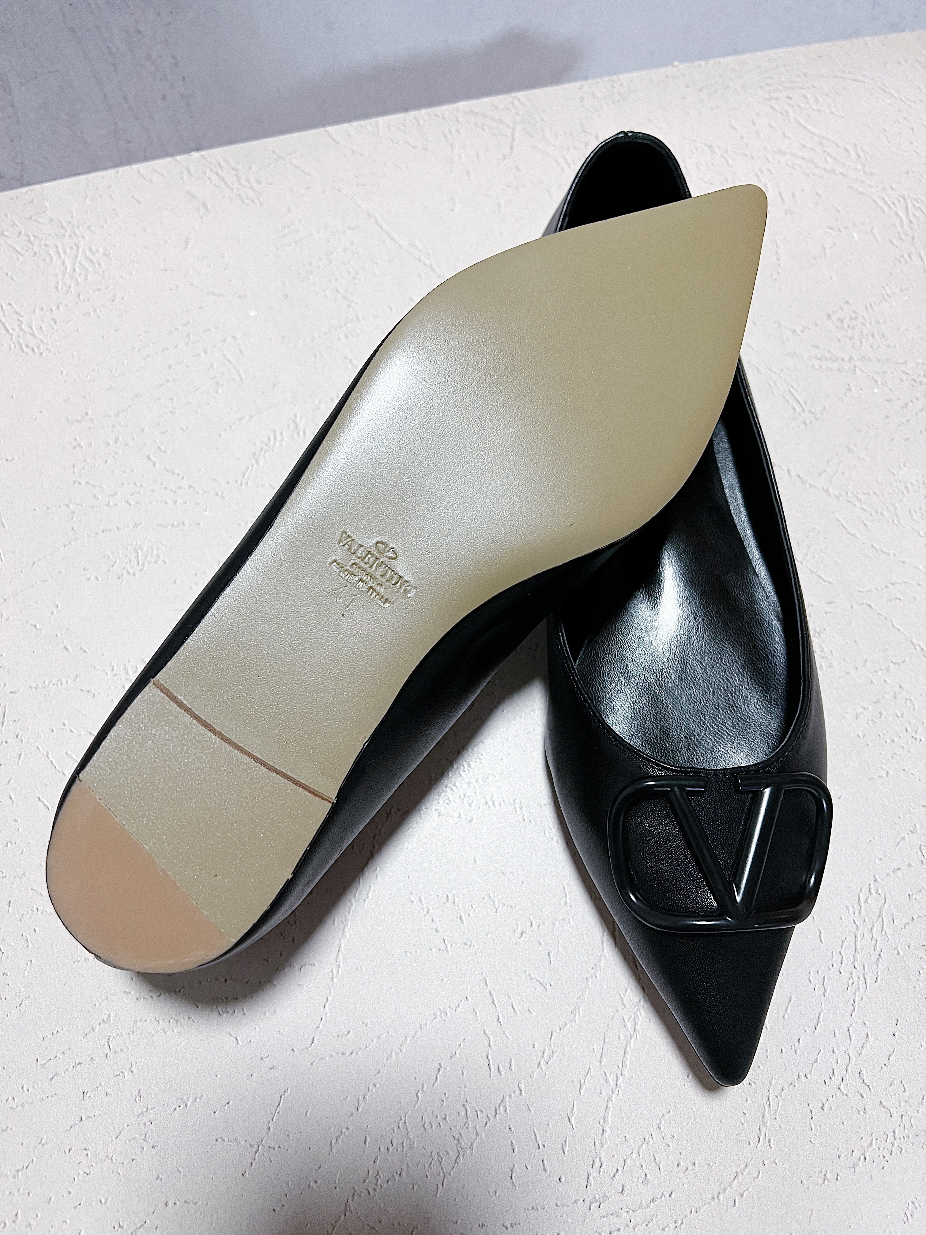 TOP VALENTINO  Flat Ballet Shoes - All Black