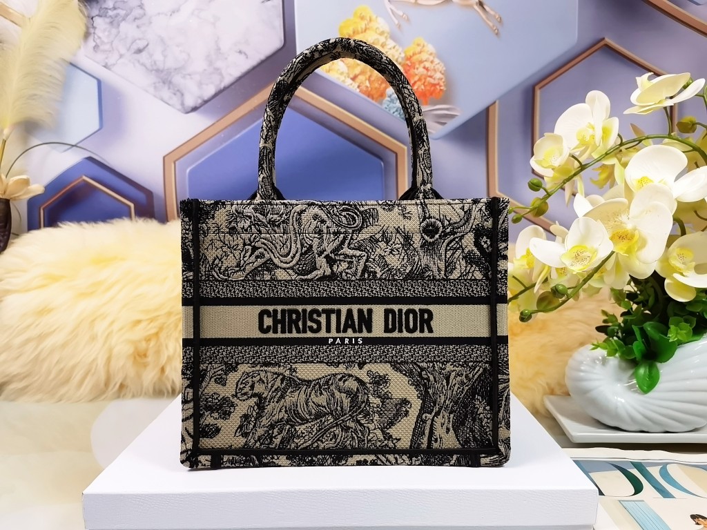 TOP Christian Dior Book Tote Christian Dior BOOK TOTE Handbag Small 26.5X21X14cm