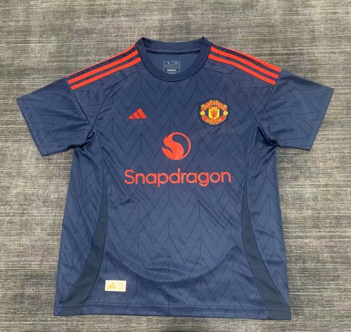 2024-25 Thai version of Manchester United away jersey