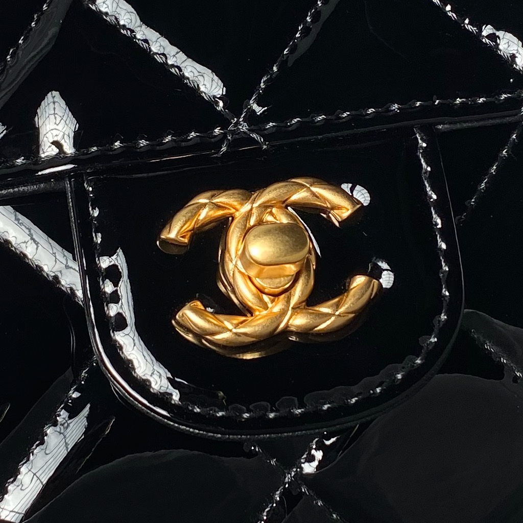 TOP CHANEL Patent Leather Bag 13×18×8cm/17×21×8.5cm - GHW - Black