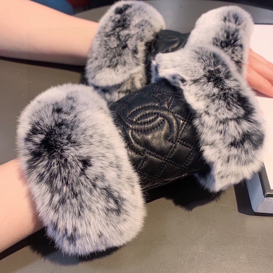 TOP CHANEL   Autumn And Winter Lazy Rabbit Fur Ribbed Sheepskin Gloves