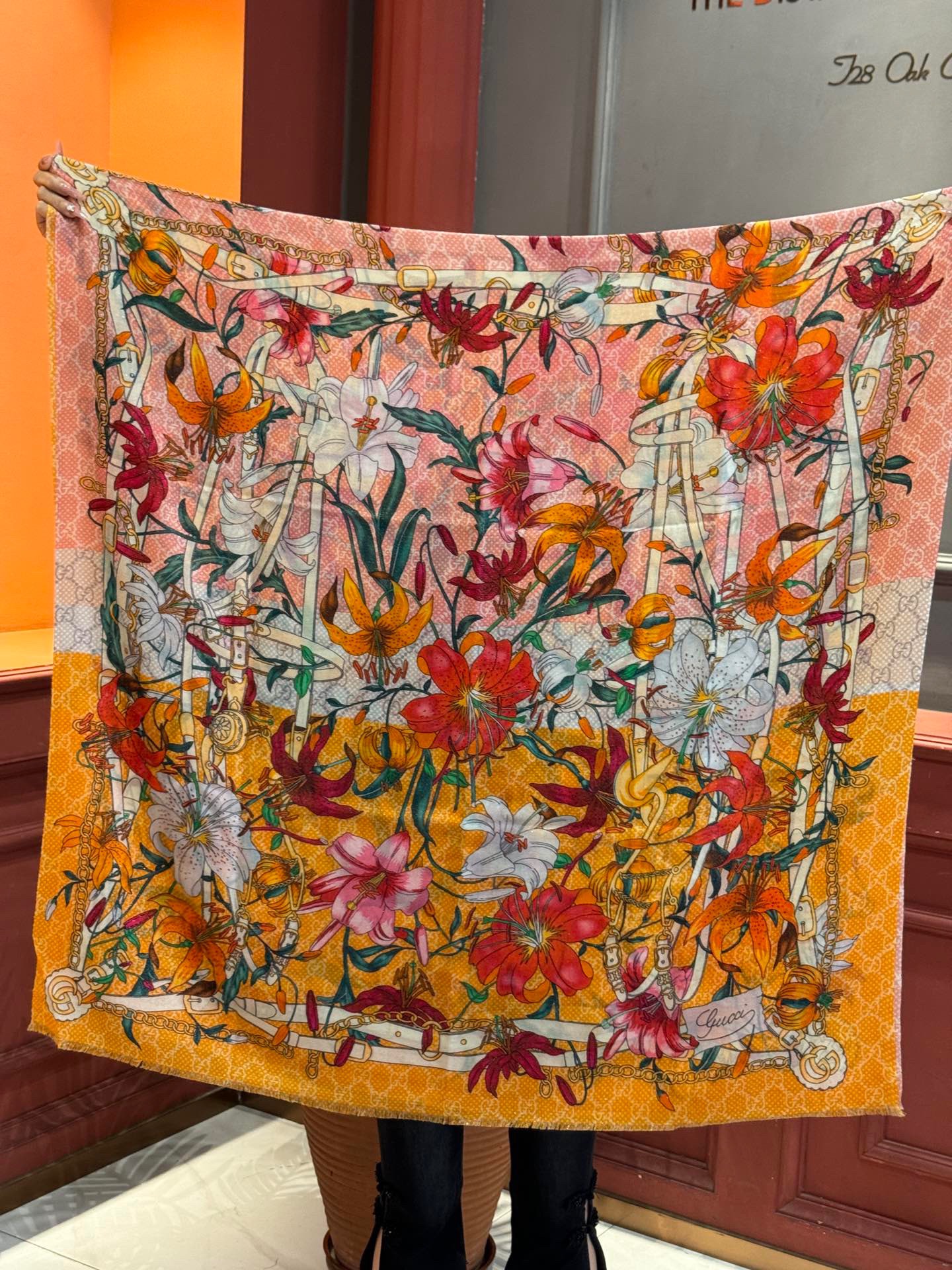 TOP GUCCI Flowers Scarf 110×200 cm - 2 Color