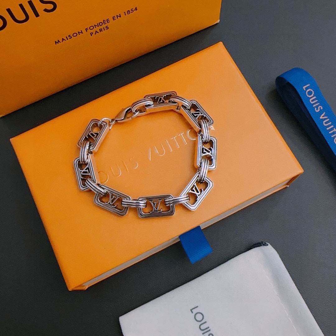 TOP Louis Vuitton LV  New Trend All-In-One Bracelet
